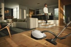 MIELE Complete C3 Active Parquet 16 MIELE Complete C3 Active Parquet -Magasin D'Électroménager 20000199118